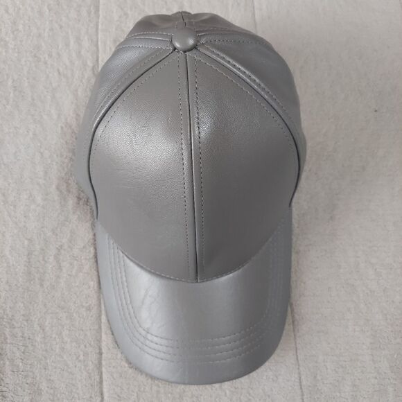 David and Young Gray Faux Leather Hat One Size - Picture 2 of 6